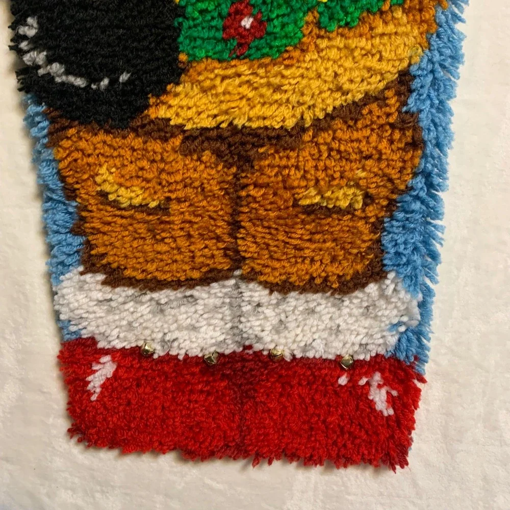 Vintage‎ Latch Hook Rug Reindeer Christmas Wall Hanging Jingle Bells 35x12 Decor